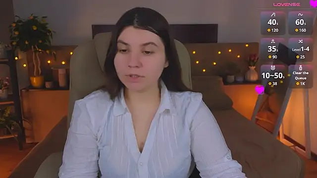 Snapshot of Viola__Shy chatting on March 2026 09:08:01 PM Viola Shy online show from March 2026 09:08:01 PM