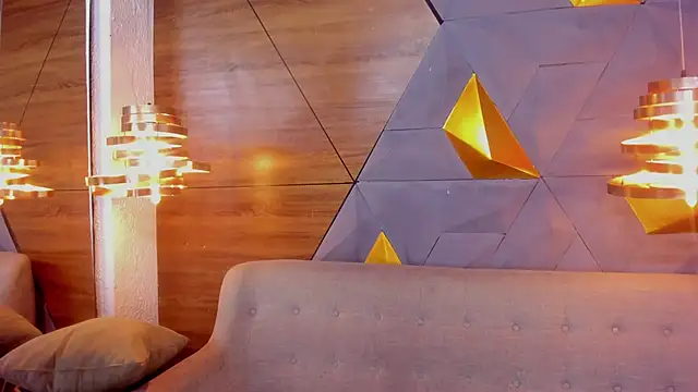 Snapshot of sarah_banks1 chatting on January 2025 07:07:02 PM sarah banks1 online show from January 2025 07:07:02 PM