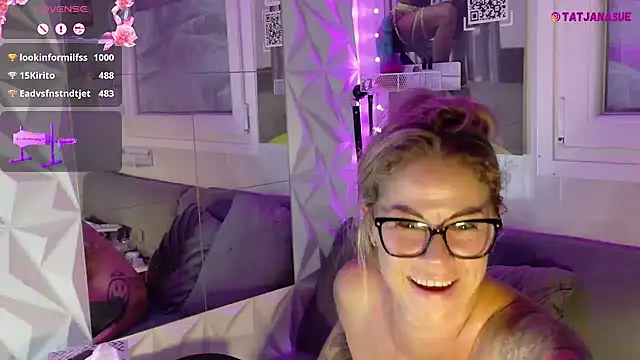 Snapshot of Tatjana_Sue chatting on July 2026 08:35:01 PM Tatjana Sue online show from July 2026 08:35:01 PM