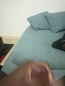 blackbite0 online show from October 2025 06:29:01 PM