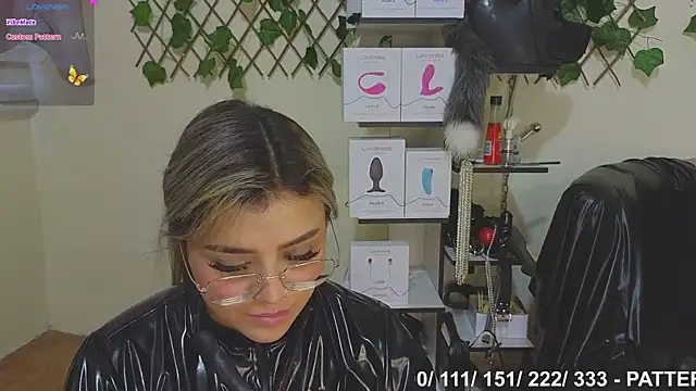 Sweett Mollyy online show from March 2025 10:59:01 PM