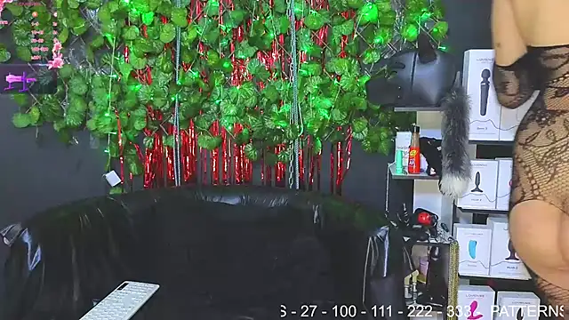 Sweett Mollyy online show from January 2026 10:58:02 PM