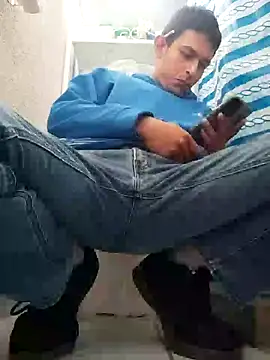 Snapshot of Leonul chatting on December 2024 04:25:02 PM Leonul online show from December 2024 04:25:02 PM