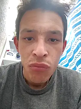 Snapshot of Leonul chatting on December 2024 08:58:01 PM Leonul online show from December 2024 08:58:01 PM