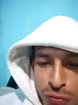 Snapshot of Leonul chatting on February 2025 04:25:01 AM Leonul online show from February 2025 04:25:01 AM