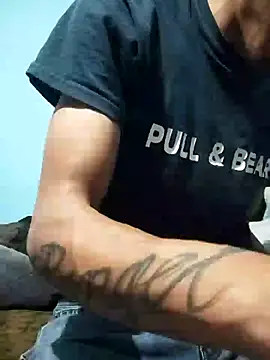 Snapshot of Leonul chatting on February 2025 09:26:02 AM Leonul online show from February 2025 09:26:02 AM