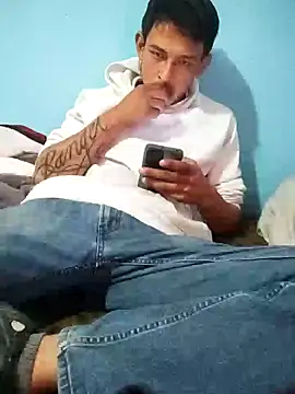 Snapshot of Leonul chatting on February 2025 08:45:02 PM Leonul online show from February 2025 08:45:02 PM