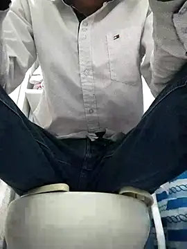 Snapshot of Leonul chatting on February 2025 05:16:01 AM Leonul online show from February 2025 05:16:01 AM