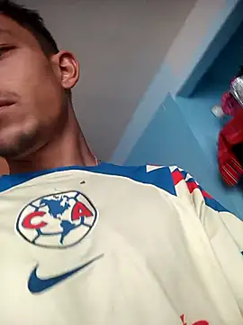 Snapshot of Leonul chatting on March 2025 09:48:01 PM Leonul online show from March 2025 09:48:01 PM