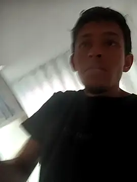 Snapshot of Leonul chatting on September 2025 08:09:02 PM Leonul online show from September 2025 08:09:02 PM