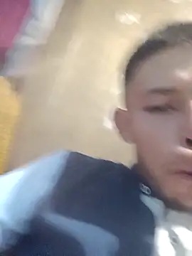 Snapshot of Leonul chatting on October 2025 05:51:02 AM Leonul online show from October 2025 05:51:02 AM