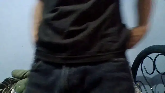 Snapshot of Leonul chatting on November 2025 05:55:02 PM Leonul online show from November 2025 05:55:02 PM