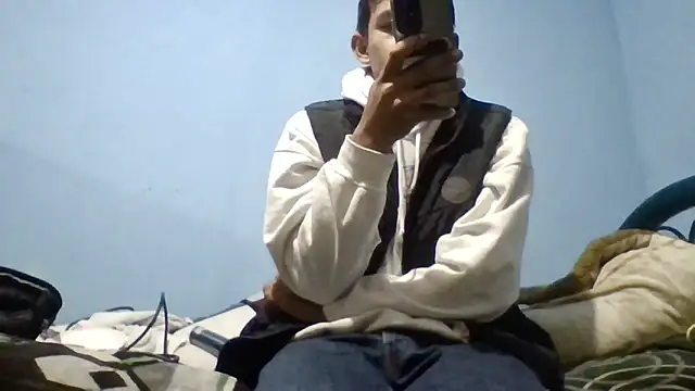 Snapshot of Leonul chatting on December 2025 05:26:01 AM Leonul online show from December 2025 05:26:01 AM