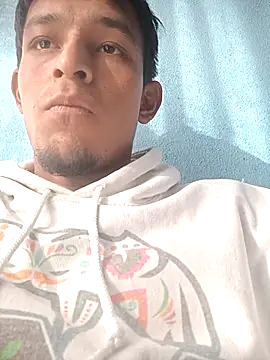 Snapshot of Leonul chatting on December 2025 10:05:02 PM Leonul online show from December 2025 10:05:02 PM