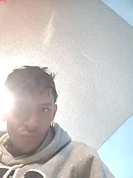 Snapshot of Leonul chatting on February 2026 06:50:01 PM Leonul online show from February 2026 06:50:01 PM