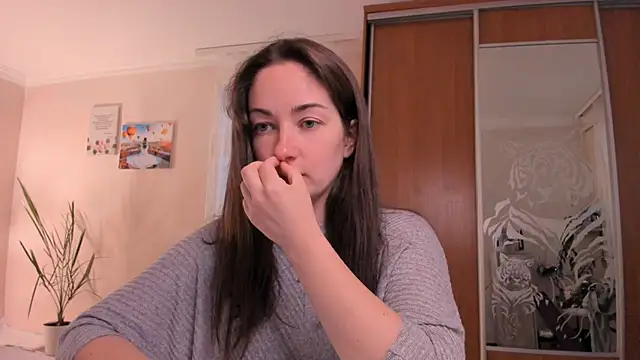 cClandesTina online show from September 2025 03:55:02 PM