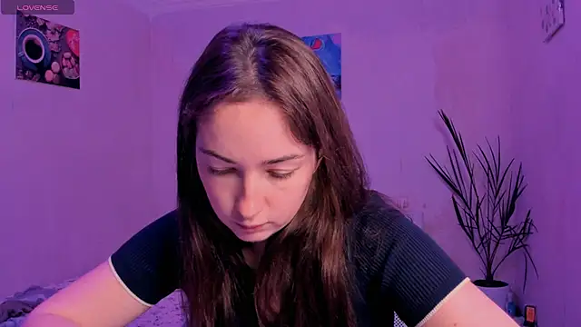 cClandesTina online show from October 2025 03:43:01 PM