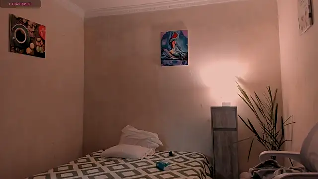 cClandesTina online show from November 2025 10:21:02 PM