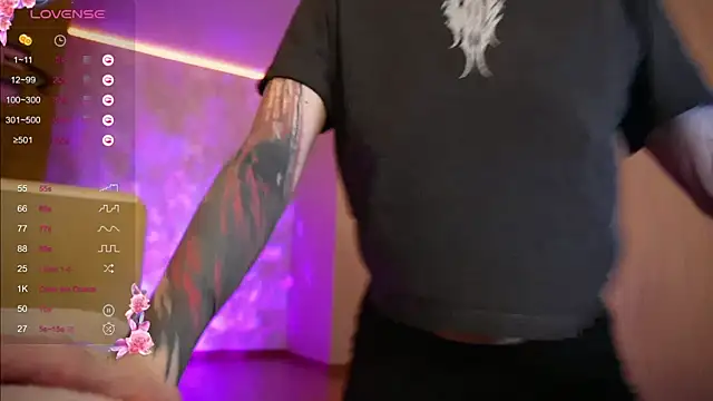 Snapshot of milky__way__ chatting on February 2025 02:24:01 PM milky way online show from February 2025 02:24:01 PM