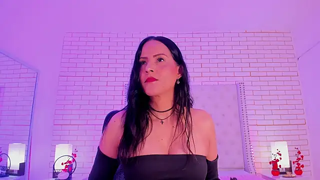 Coco Balenciaga  online show from April 2026 11:41:02 AM