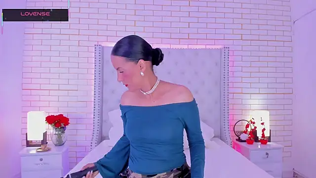 Coco Balenciaga  online show from May 2026 11:36:01 AM