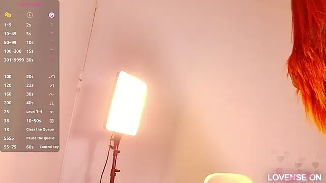 Snapshot of littleebluee chatting on March 2025 02:46:01 AM littleebluee online show from March 2025 02:46:01 AM