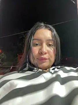 Pretty Isadora online show from March 2025 05:36:01 AM