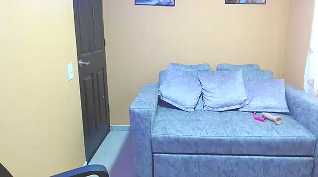 Kerly Lopez online show from March 2025 09:48:02 PM