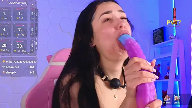 EvaCanton online show from January 2025 02:24:02 PM