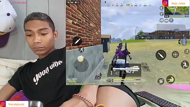 alejo cute online show from February 2025 04:25:02 PM