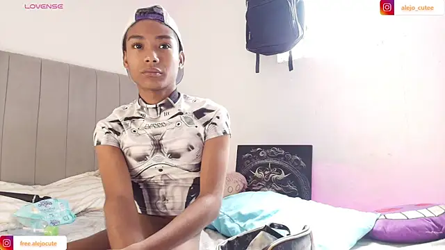 alejo cute online show from February 2025 03:39:02 PM
