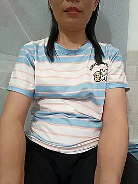 Snapshot of Asian_girl13 chatting on March 2026 05:46:01 AM Asian girl13 online show from March 2026 05:46:01 AM