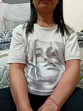 Snapshot of Asian_girl13 chatting on April 2026 10:07:02 PM Asian girl13 online show from April 2026 10:07:02 PM