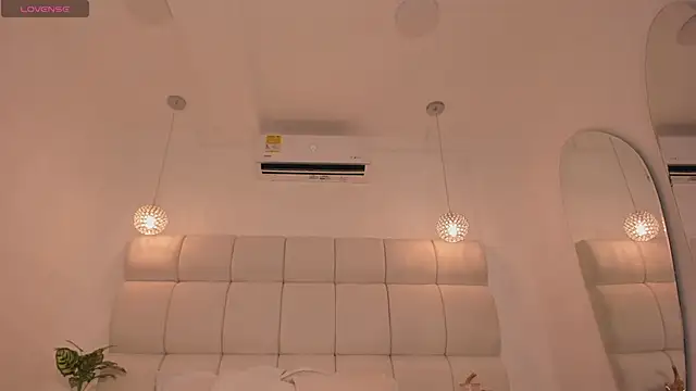 IsabellaGrey19 online show from March 2025 07:55:02 PM