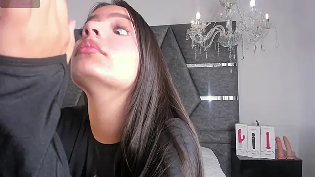 IsabellaGrey19 online show from October 2025 07:22:02 PM