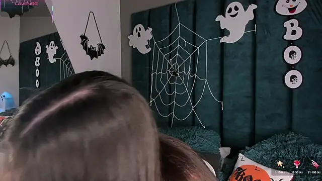 IsabellaGrey19 online show from November 2025 07:35:02 PM