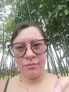 Chanelll Taylorr  online show from April 2026 02:37:02 PM