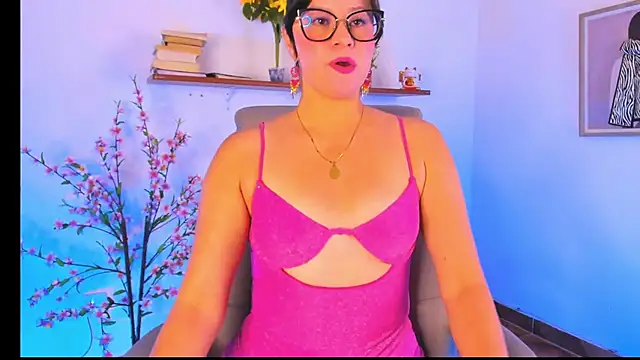 Chanelll Taylorr  online show from May 2026 12:54:02 PM