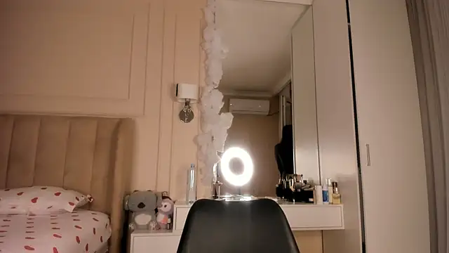 Snapshot of melissa_yamazaki chatting on September 2025 06:25:02 AM melissa yamazaki online show from September 2025 06:25:02 AM