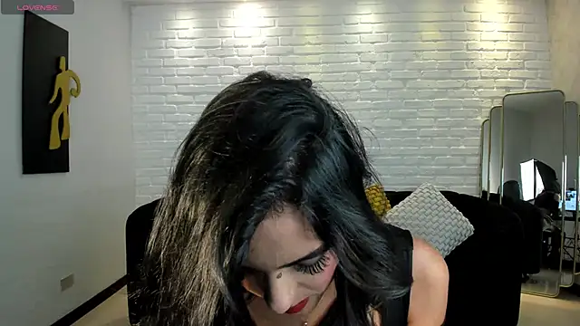 VictoriaMilan  online show from January 2025 08:03:02 PM