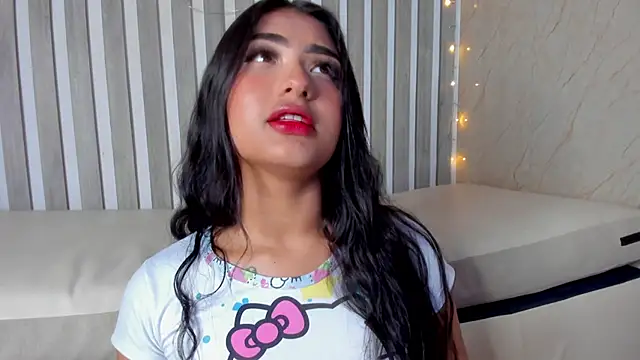 Snapshot of sabrinahimss chatting on December 2024 09:32:02 PM sabrinahimss online show from December 2024 09:32:02 PM