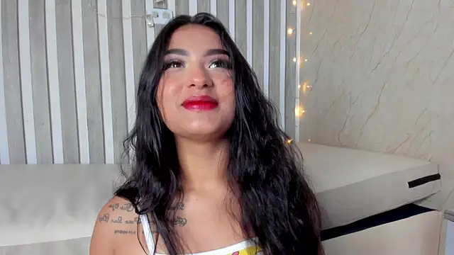 Snapshot of sabrinahimss chatting on December 2024 07:33:01 PM sabrinahimss online show from December 2024 07:33:01 PM