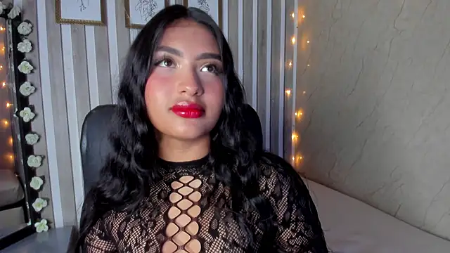 Snapshot of sabrinahimss chatting on February 2025 09:02:01 PM sabrinahimss online show from February 2025 09:02:01 PM