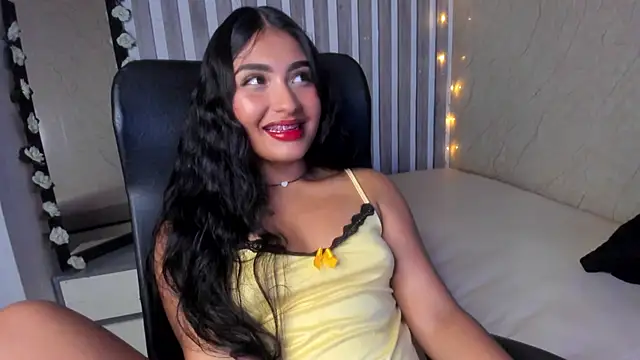 Snapshot of sabrinahimss chatting on March 2025 12:48:02 AM sabrinahimss online show from March 2025 12:48:02 AM