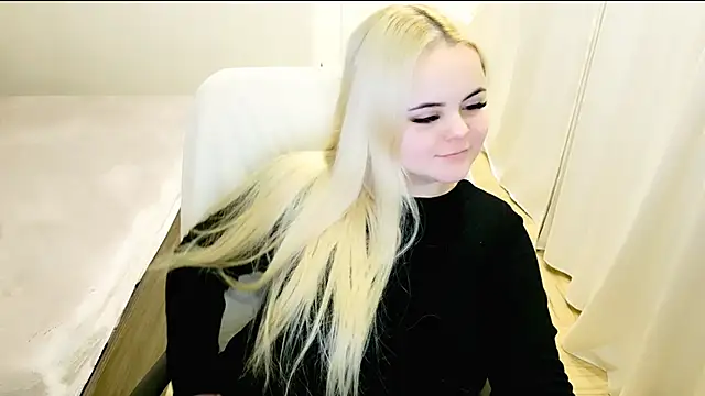 lovely-eyes online show from February 2025 06:44:02 PM