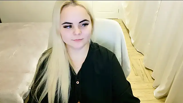 lovely-eyes online show from February 2025 08:03:01 PM