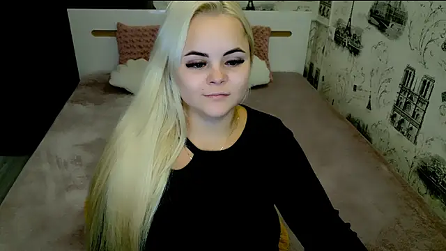 lovely-eyes online show from September 2025 03:01:01 PM