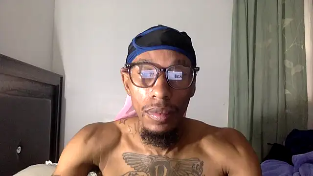 Snapshot of KingDerRico chatting on October 2025 03:10:01 PM KingDerRico online show from October 2025 03:10:01 PM