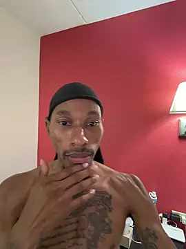 KingDerRico online show from May 2026 10:33:02 PM