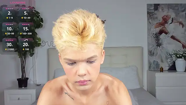 Felix Rey online show from November 2025 04:40:02 PM